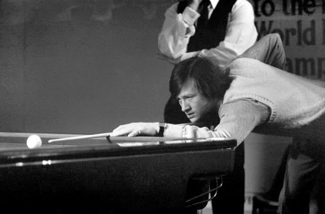 他是全场最冷静的人